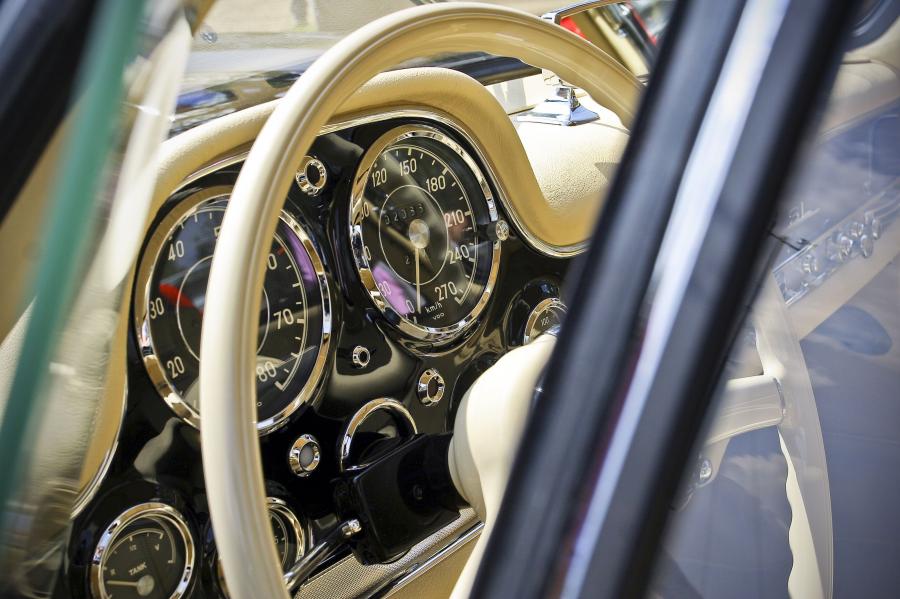  Mercedes-Benz 300 SL 1954 года  (фото 18 из 88)